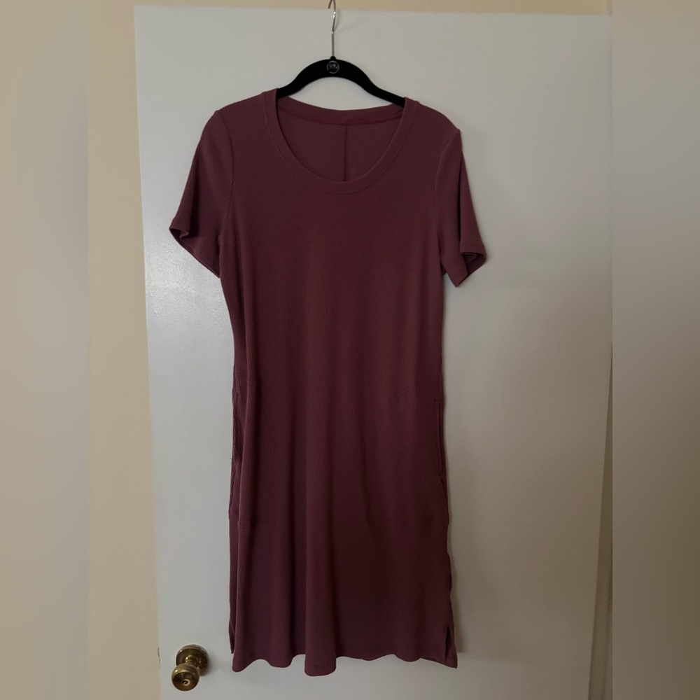 ITEM HAS SOLD Woolx Harlowe short sleeve dress size medium in powdered rose